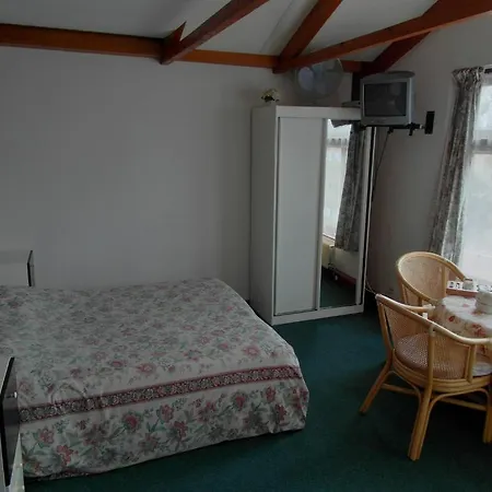 Bed & Breakfast Zonneweelde 3*
